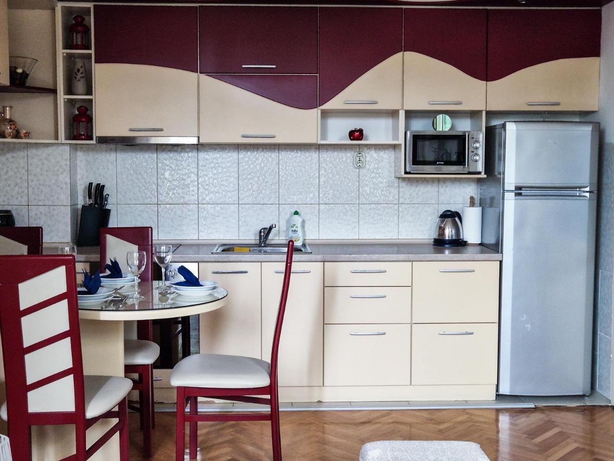קומאנובו Boulevard Apartments מראה חיצוני תמונה